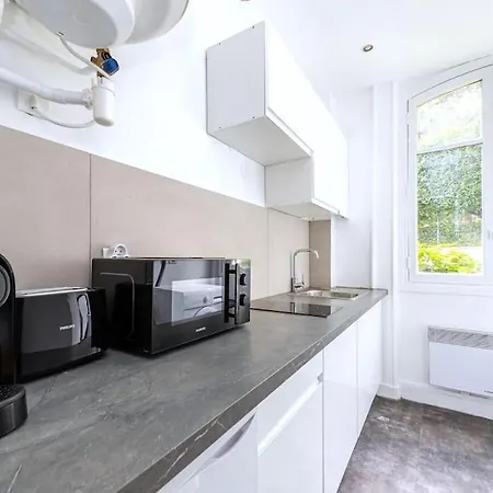 Apartament Grand Chaleureux A Puteaux